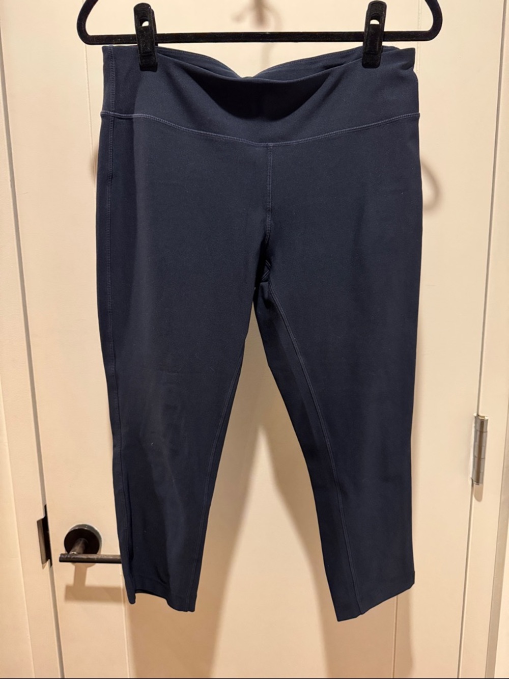 Mondetta Navy Blue Capri Leggings